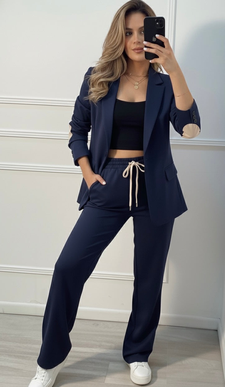 Set Athleisure blazer y jogger con parche navy