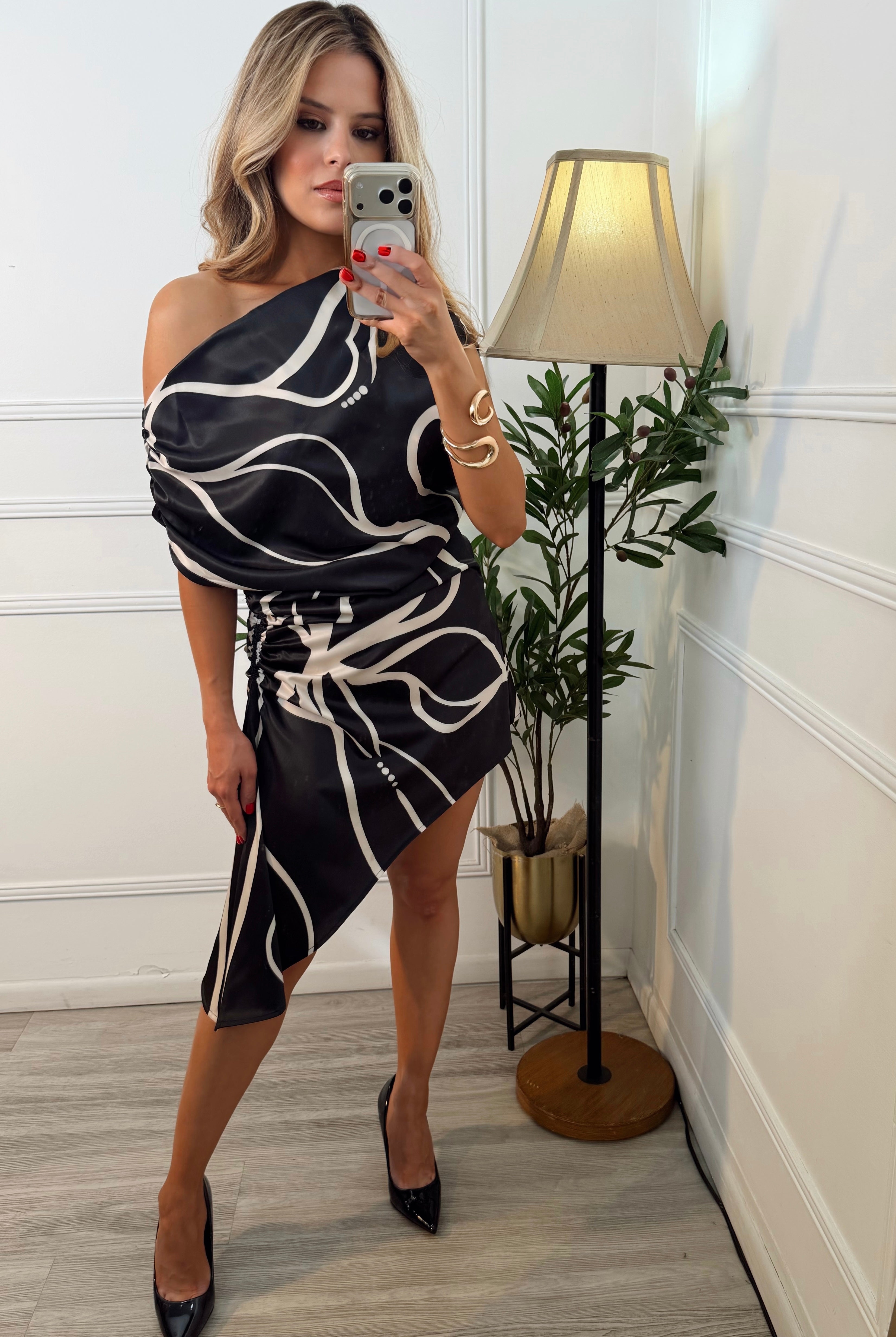 Vestido Negro corto estampado
