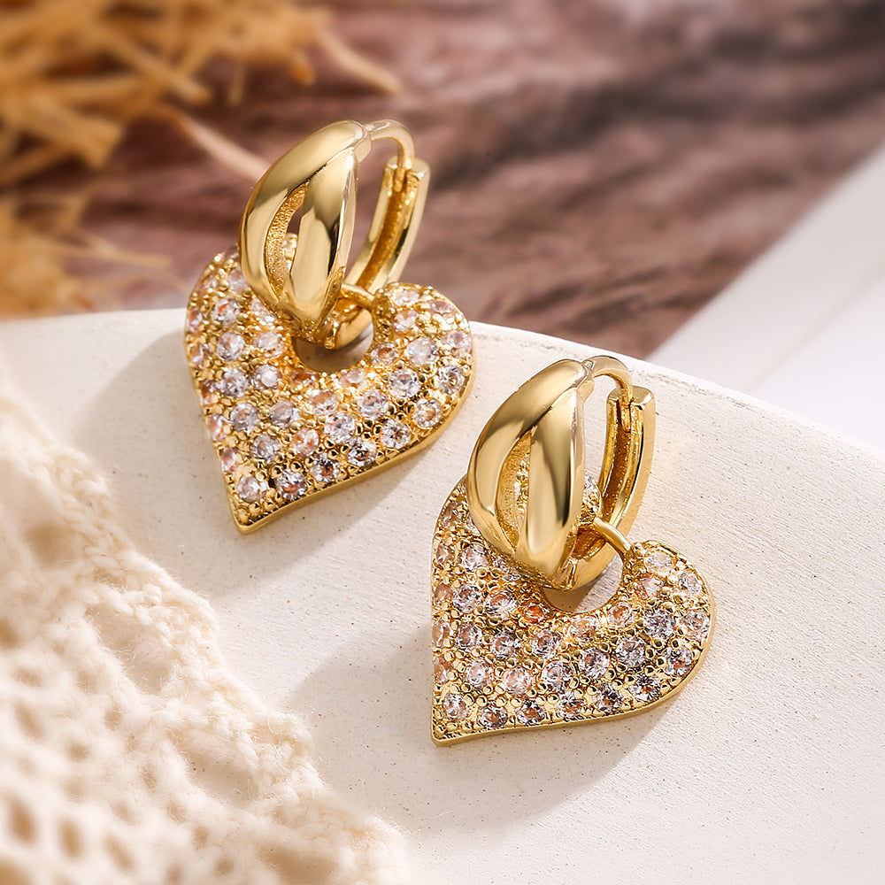 Pendientes circonita bañados en oro de 18 quilates