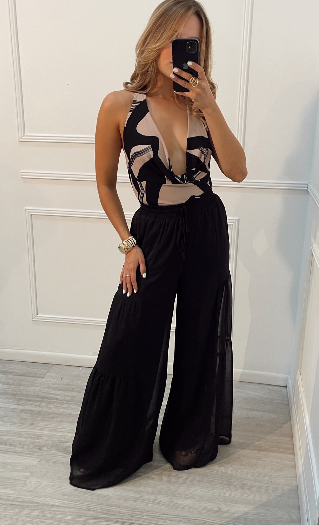 Pantalón negro ancho