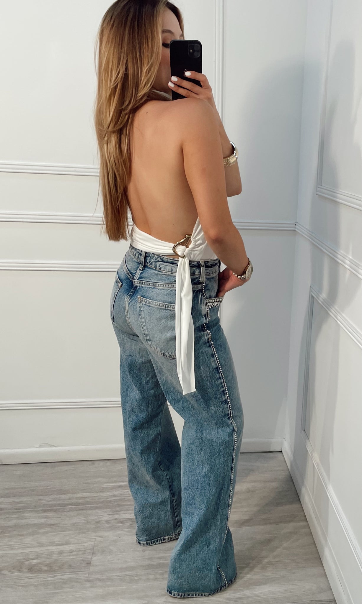 Blusa blanca espalda descubierta
