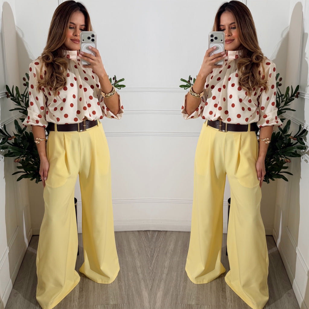 Blusa Beige con Lunares manga larga