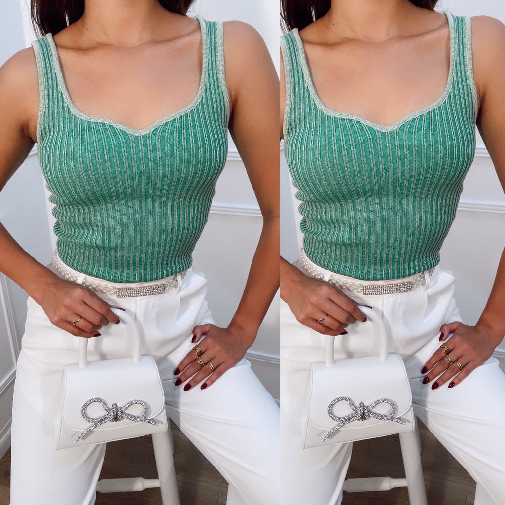 Blusa cuello V verde