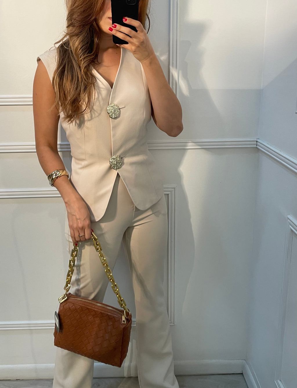 Set  chaleco beige pantalón