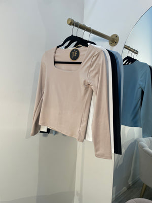 Blusa Beige básica manga larga