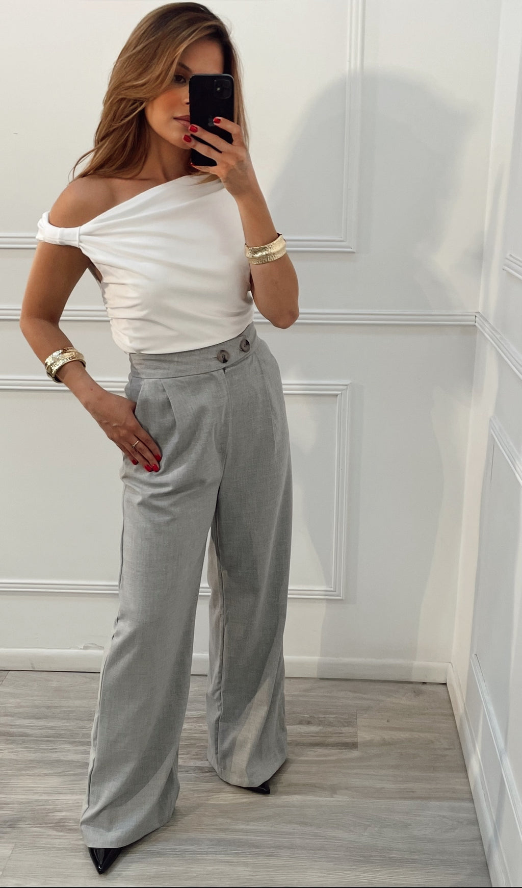 Blusa asimétrica lycra fría blanca