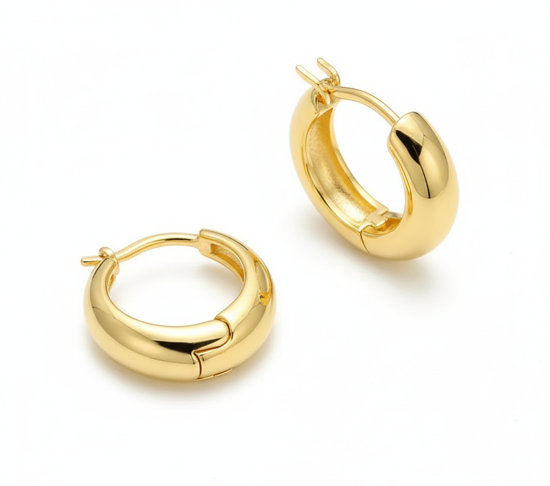 Aretes clásicos dorados