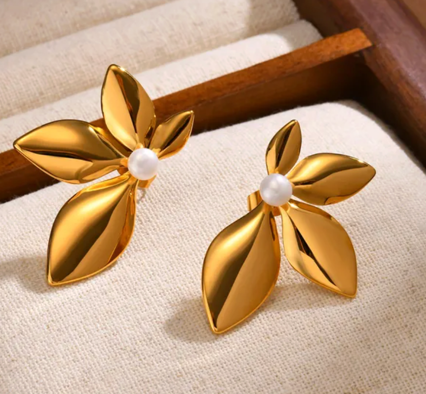Aretes pétalo flor
