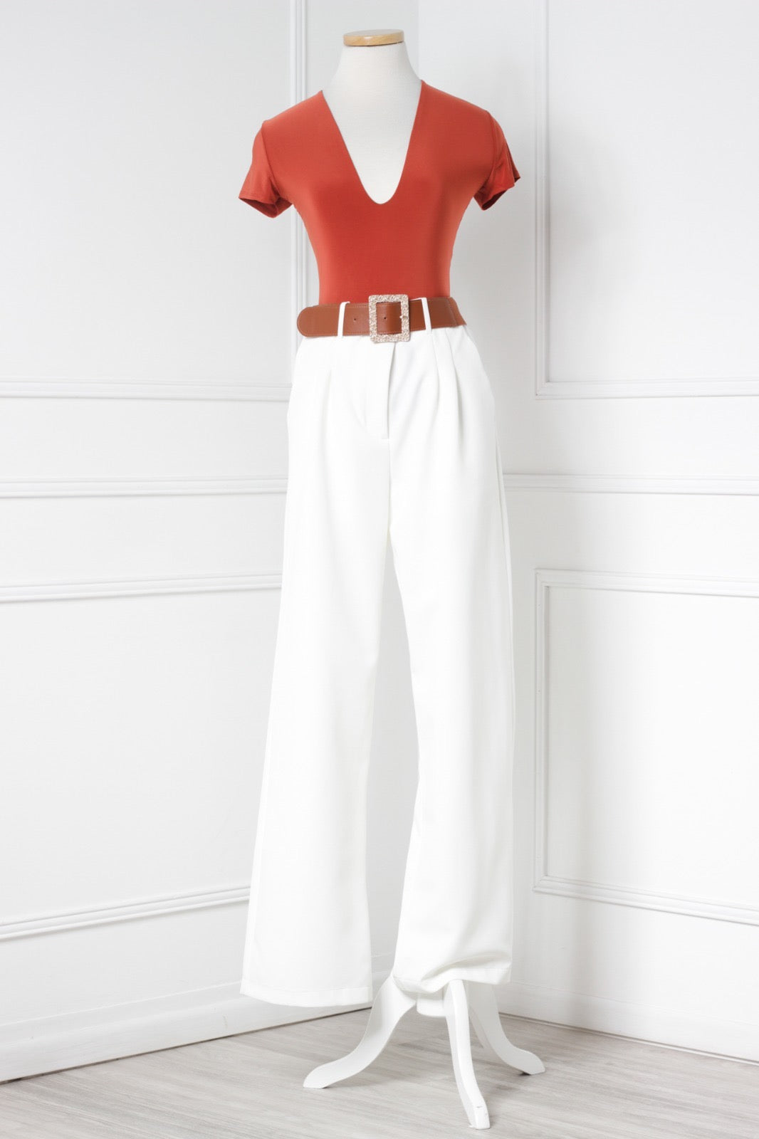Bodysuit manga corta cuello V terracota