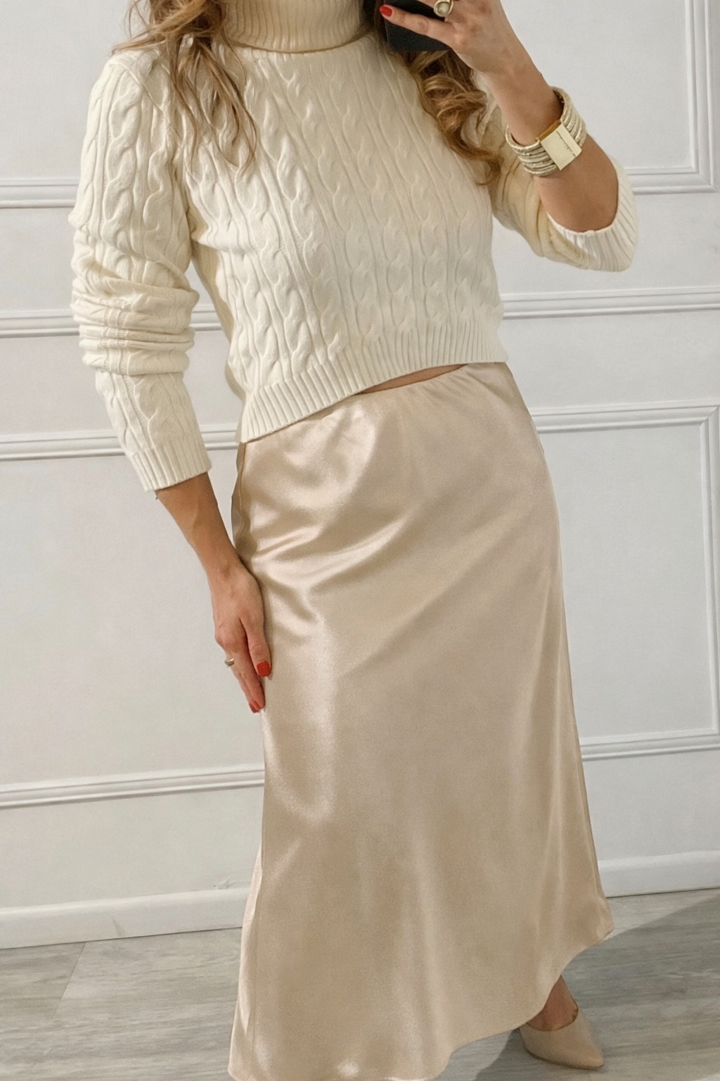 Falda Beige Satín