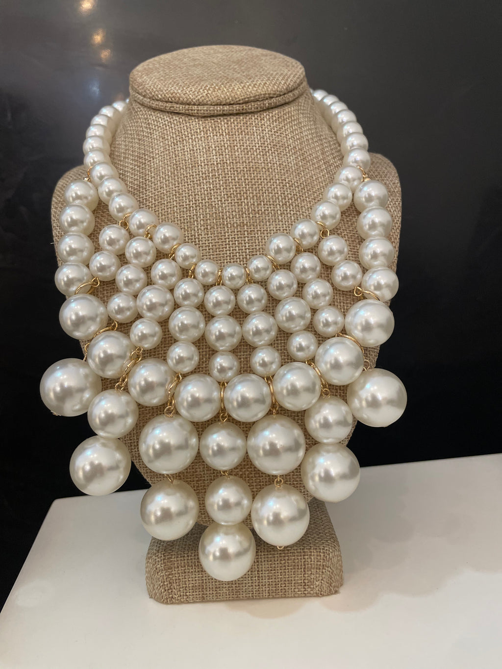 Set de collar y aretes perla fantasía
