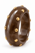 Brazalete de resina café con detalles dorados