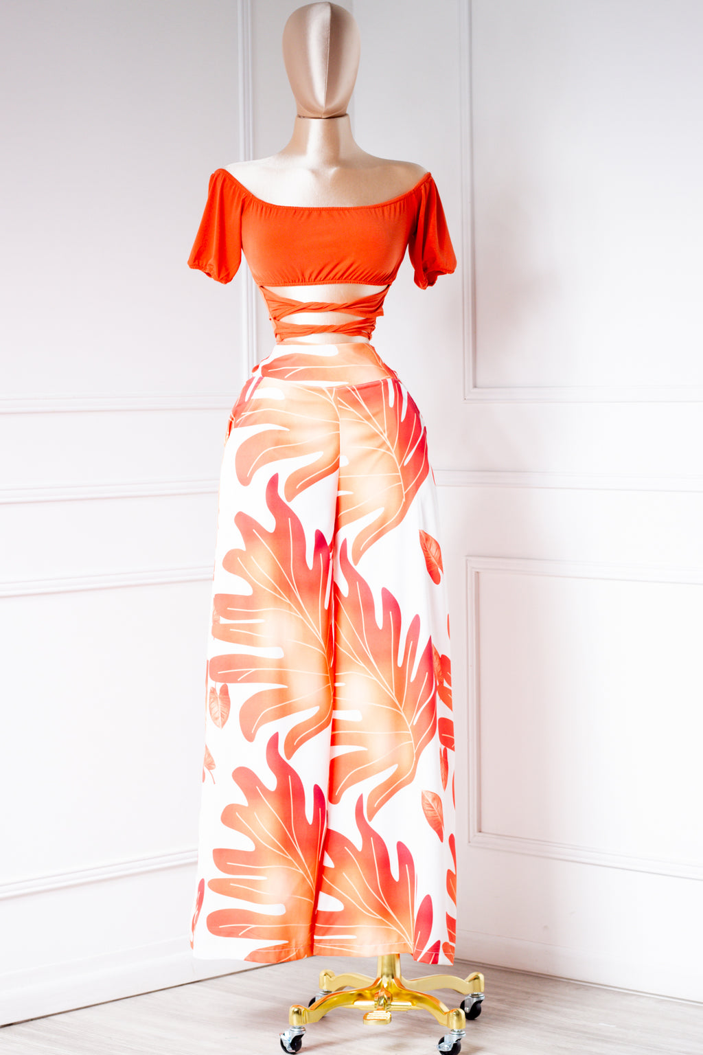 Set naranja palazzo estampado