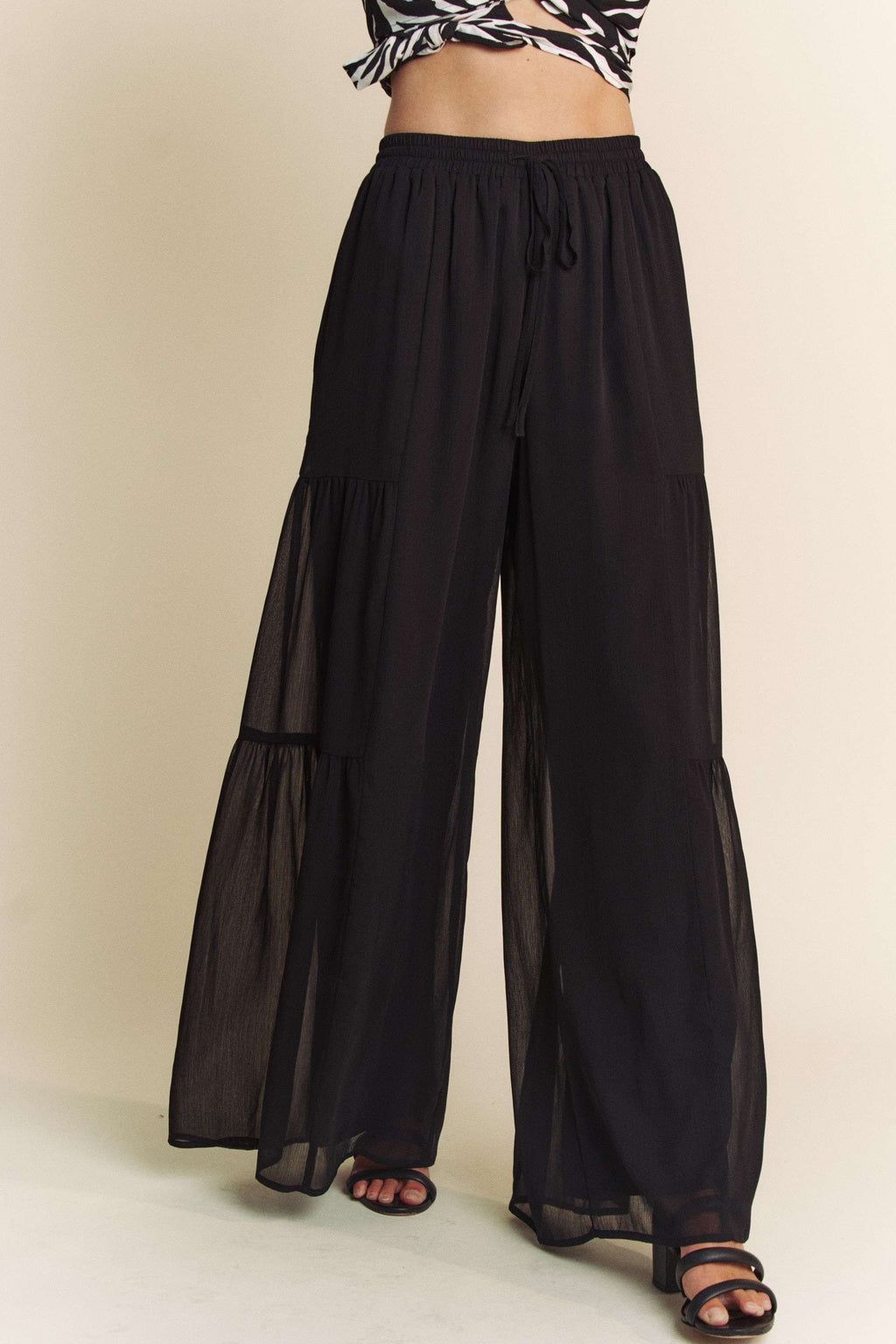 Pantalón negro ancho