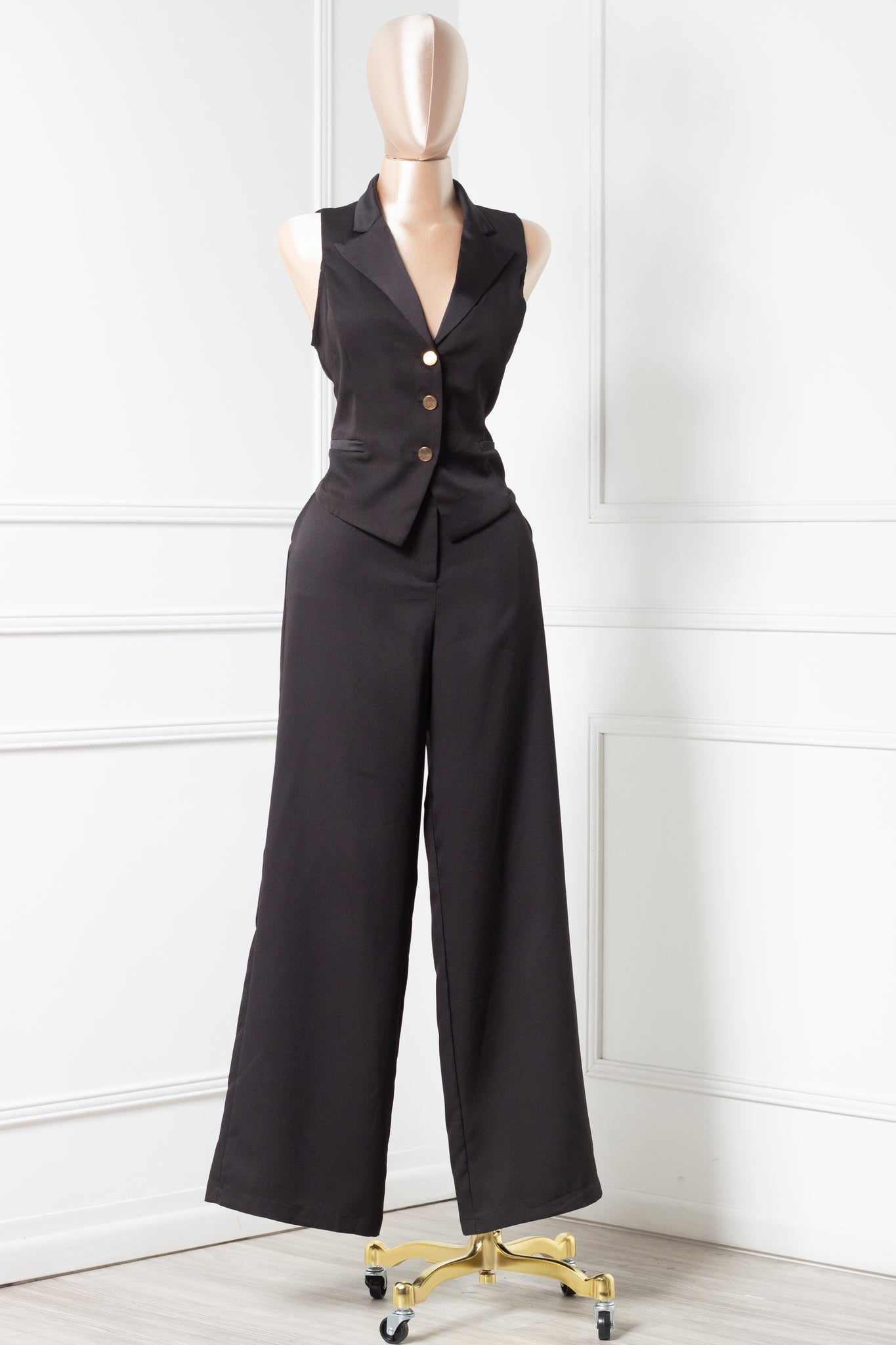 Set de chaleco y Pantalon negro
